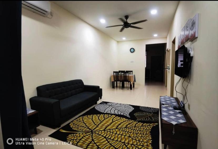 Cahya Homestay Bukit Gambang Luaran gambar